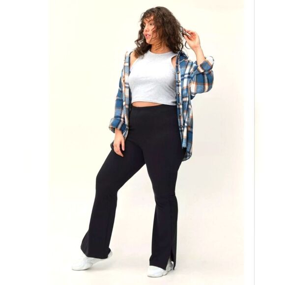 Nasty Gal High Split Hem Fit And Flare Pant NWT - Picture 3 of 7